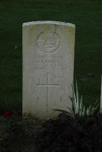 Messines Ridge British Cemetery - Hirst, H L