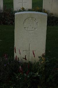 Messines Ridge British Cemetery - Hobson, George Rupert