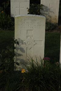 Messines Ridge British Cemetery - Howard, I T