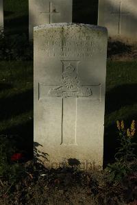 Messines Ridge British Cemetery - Isherwood, J