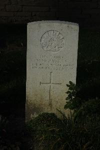 Messines Ridge British Cemetery - Javens, Victor William