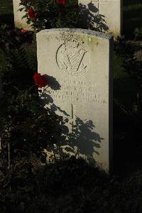 Messines Ridge British Cemetery - Kane, John