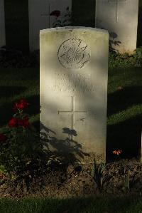 Messines Ridge British Cemetery - Knight, J W