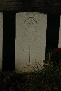 Messines Ridge British Cemetery - Ledsham, Leicester Innes Forbes