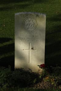 Messines Ridge British Cemetery - Martin, C E J