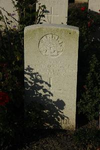 Messines Ridge British Cemetery - McDougall, W C