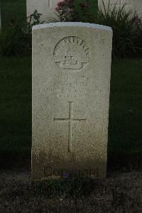Messines Ridge British Cemetery - McInnes, J