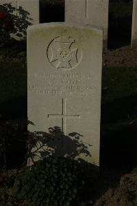 Messines Ridge British Cemetery - Moyes, Norman Gilbert