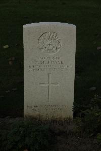 Messines Ridge British Cemetery - Page, Frederick St. John