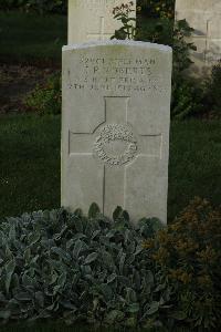 Messines Ridge British Cemetery - Roberts, James Plomer