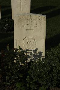 Messines Ridge British Cemetery - Rose, C