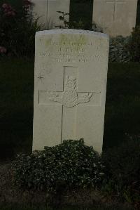 Messines Ridge British Cemetery - Ryder, J