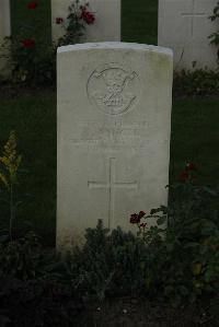 Messines Ridge British Cemetery - Sanger, J