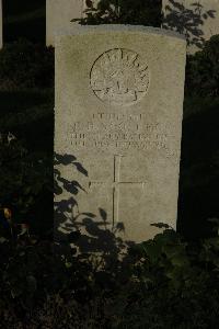 Messines Ridge British Cemetery - Scott, Charles Douglas