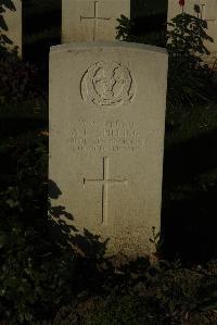 Messines Ridge British Cemetery - Spilling, A E