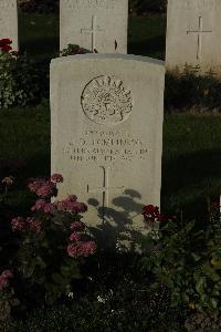 Messines Ridge British Cemetery - Tomlinson, John Douglas