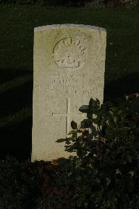 Messines Ridge British Cemetery - Turner, John
