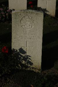 Messines Ridge British Cemetery - Watters, John Horace