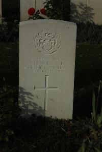 Messines Ridge British Cemetery - Williams, T H