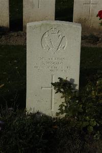Messines Ridge British Cemetery - Woods, S