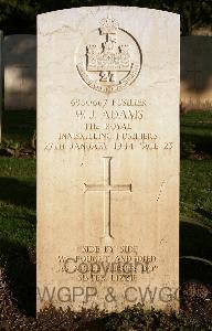Minturno War Cemetery - Adams, William John