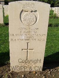 Minturno War Cemetery - Almond, James