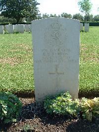 Minturno War Cemetery - Ashton, Edward Evan
