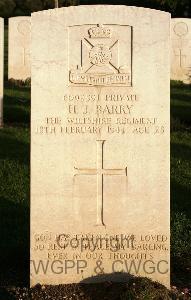 Minturno War Cemetery - Barry, Henry John