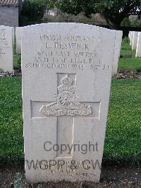 Minturno War Cemetery - Beswick, Leonard