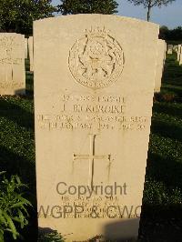 Minturno War Cemetery - Bickerdike, Joseph