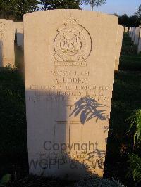 Minturno War Cemetery - Boden, Arnold