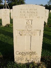 Minturno War Cemetery - Bonner, Reginald William