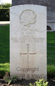 Minturno War Cemetery - Booy, Harry