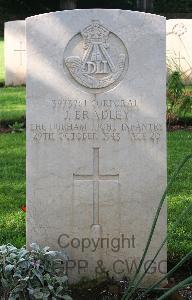 Minturno War Cemetery - Bradley, James