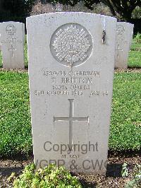Minturno War Cemetery - Britton, Thomas