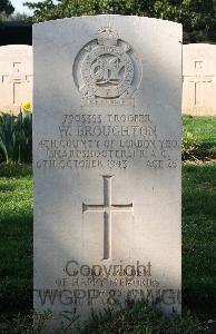 Minturno War Cemetery - Broughton, William