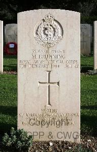 Minturno War Cemetery - Brunning, Milton