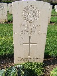 Minturno War Cemetery - Bryce, James