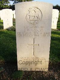 Minturno War Cemetery - Castle, John William