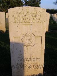 Minturno War Cemetery - Cawthorne, Charles Henry