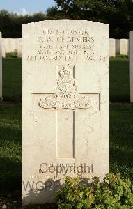 Minturno War Cemetery - Chalmers, George Walter