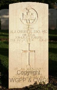 Minturno War Cemetery - Christie, Harry James