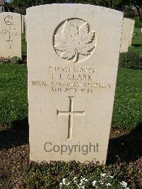 Minturno War Cemetery - Clark, Ira Lorne