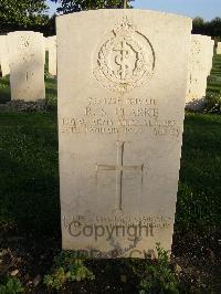Minturno War Cemetery - Clarke, Raymond S.