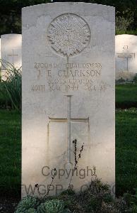 Minturno War Cemetery - Clarkson, Joseph Edward