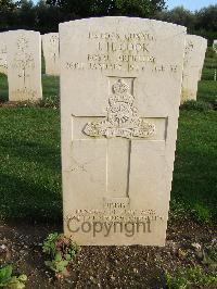 Minturno War Cemetery - Cook, James Herbert