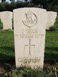 Minturno War Cemetery - Cooper, Norman Leslie