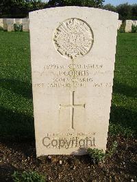 Minturno War Cemetery - Corris, John