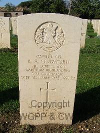 Minturno War Cemetery - Crawford, Robert Allan