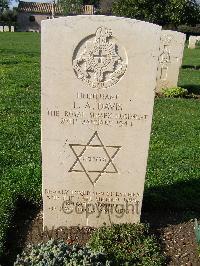 Minturno War Cemetery - Davis, Leonard Arthur